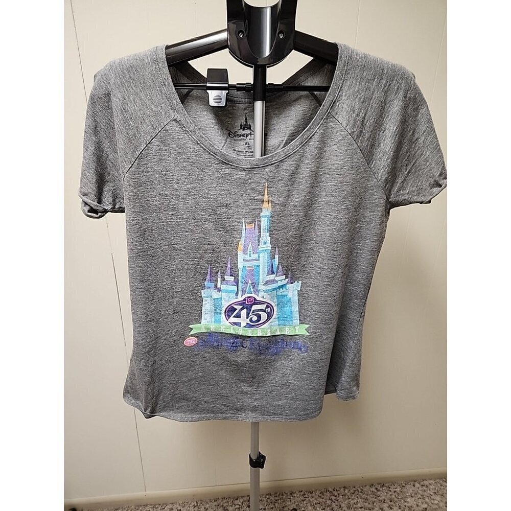 Walt Disney World Women's X-L Tee Shirt Magic Kingdom 45th Anniversary